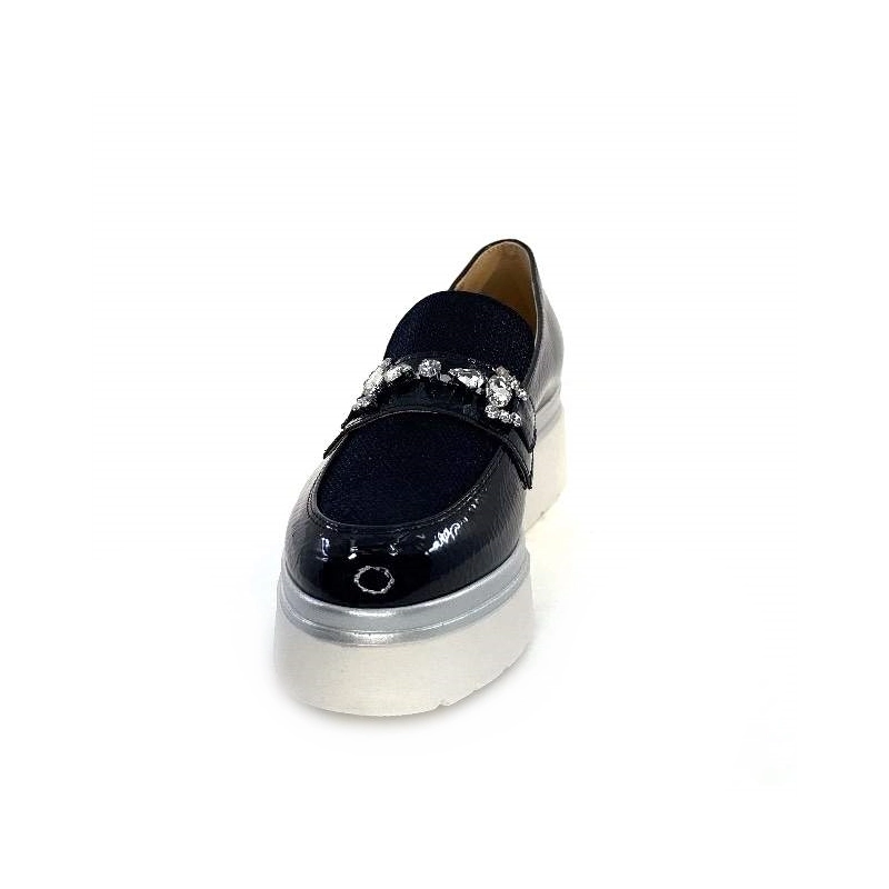 Ivoire 2C5154 Vernis Bleu 2C5154 - NAPLACK BLU - BERMUDA B Printemps Eté 2024