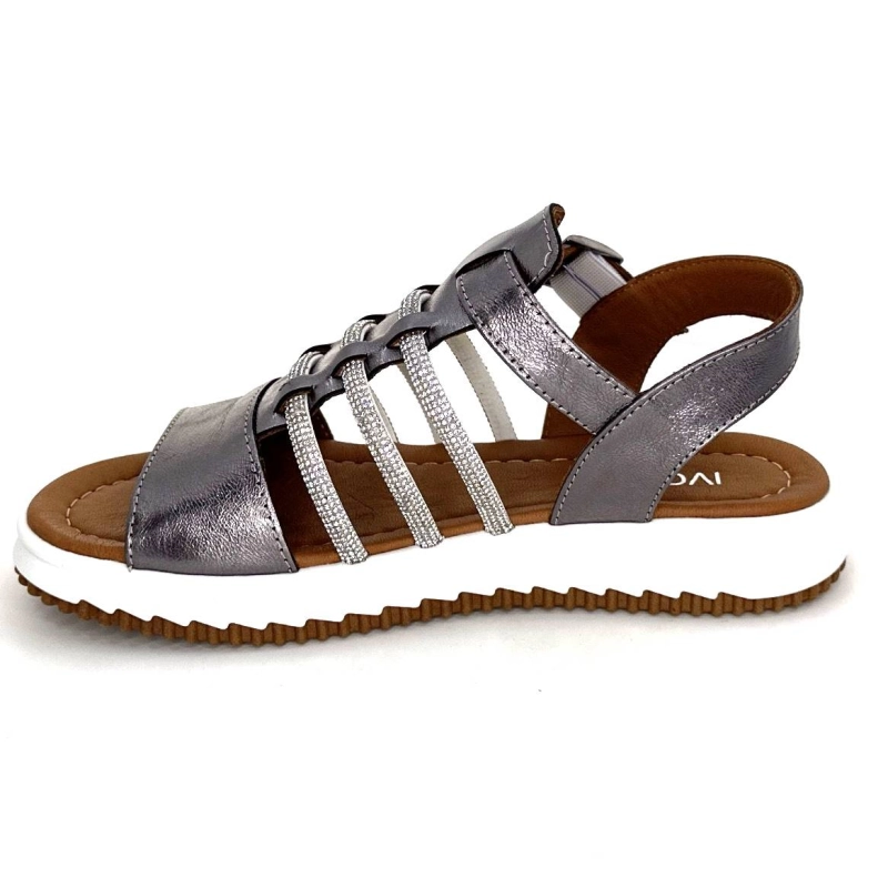 Ivoire P673 64 Cuir Gris Métallique P673 64 - 15 Printemps Eté 2024