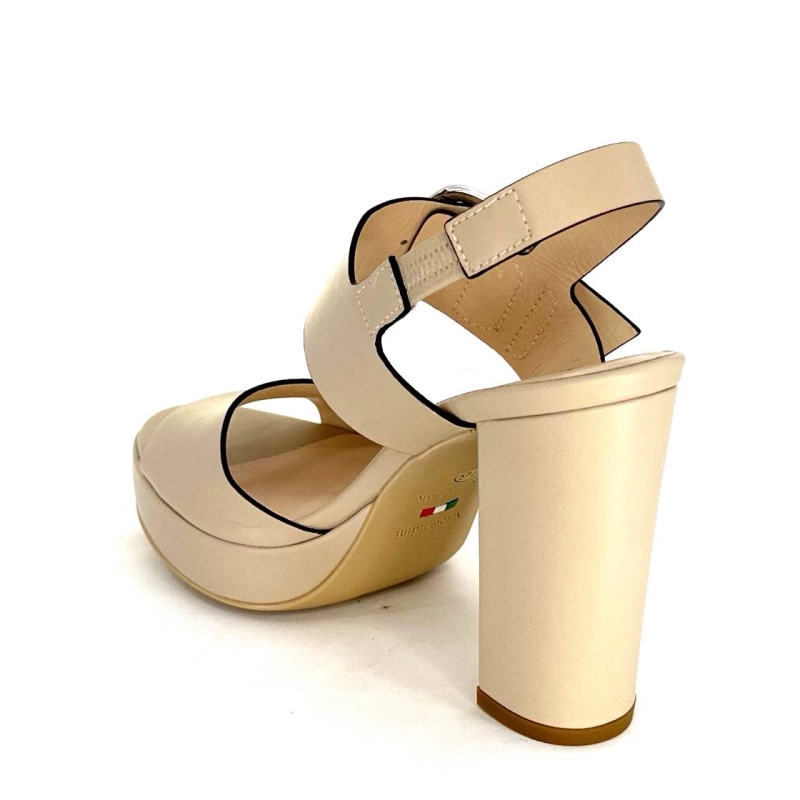 NeroGiardini 410360 Cuir Beige 410360 - D453 NAPPA - BEIGE Printemps Eté 2024