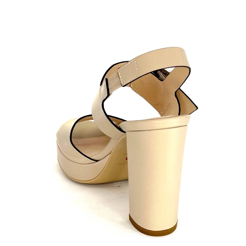 d453 Ivoire Chaussures