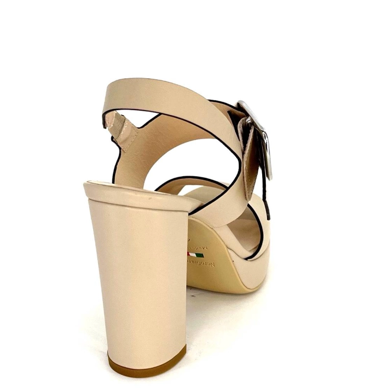 d453 Ivoire Chaussures