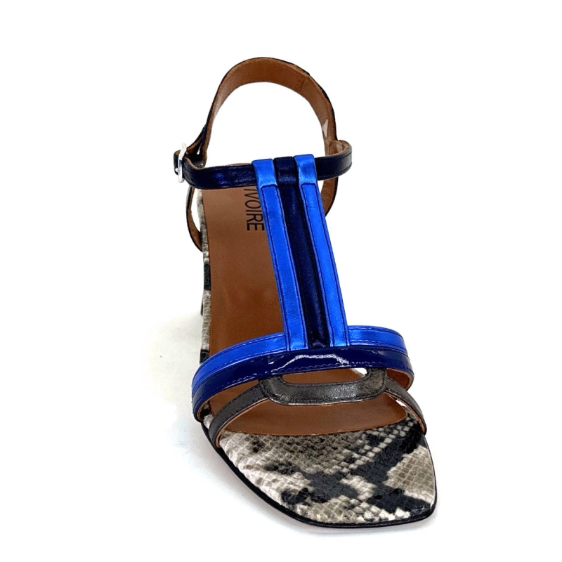 Ivoire K251 Vally Cuir Bleu Métallique K251 VALLY - NAPPA LAMINATO - OC Printemps Eté 2024