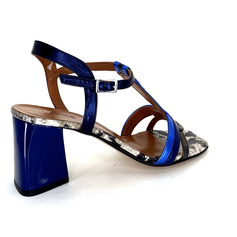 Ivoire K251 Vally Cuir Bleu Métallique K251 VALLY - NAPPA LAMINATO - OC Printemps Eté 2024