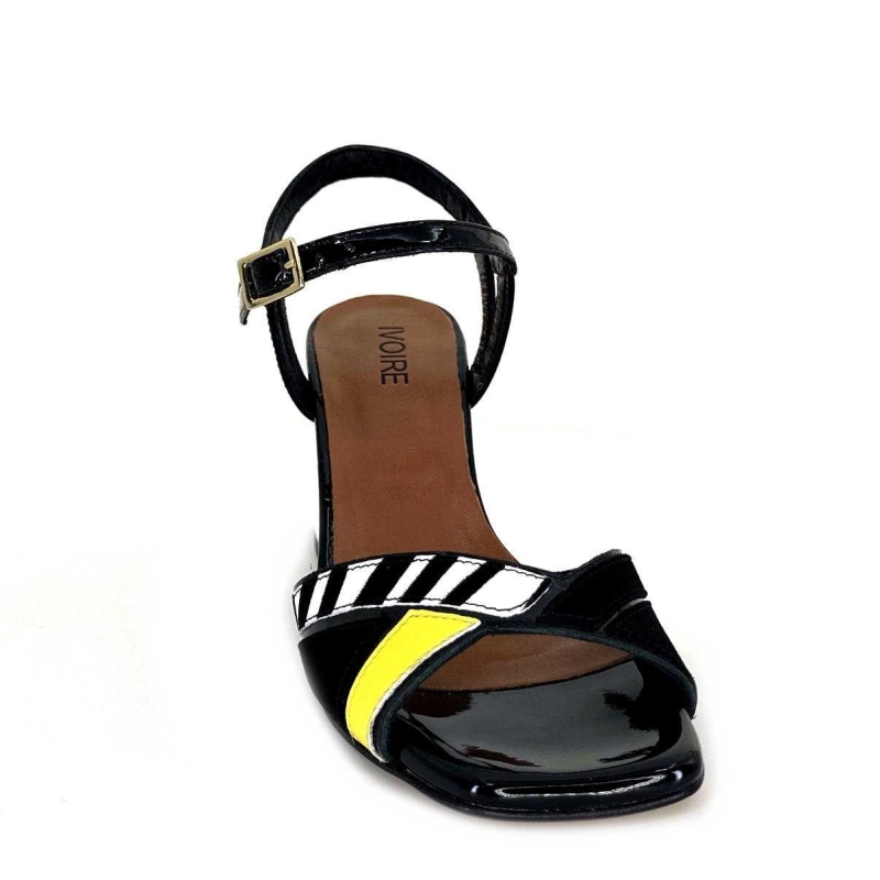 Ivoire F2102 Portocervo Cuir Vernis Noir Blanc Jaune Daim Noir F2102 PORTOCERVO - VERNICE NAPPA Printemps Eté 2024