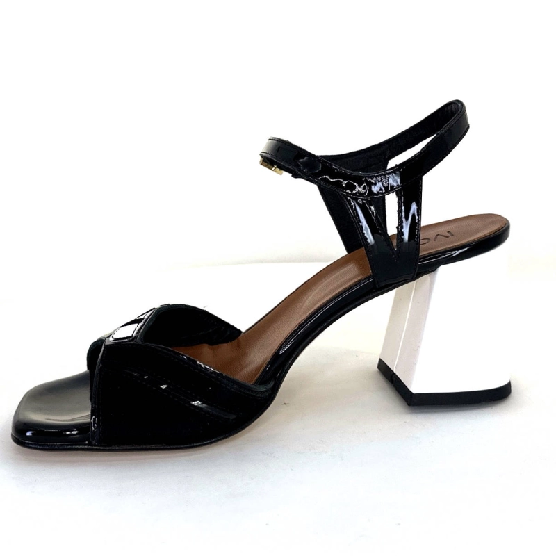 Ivoire F2102 Portocervo Cuir Vernis Noir Blanc Jaune Daim Noir F2102 PORTOCERVO - VERNICE NAPPA Printemps Eté 2024