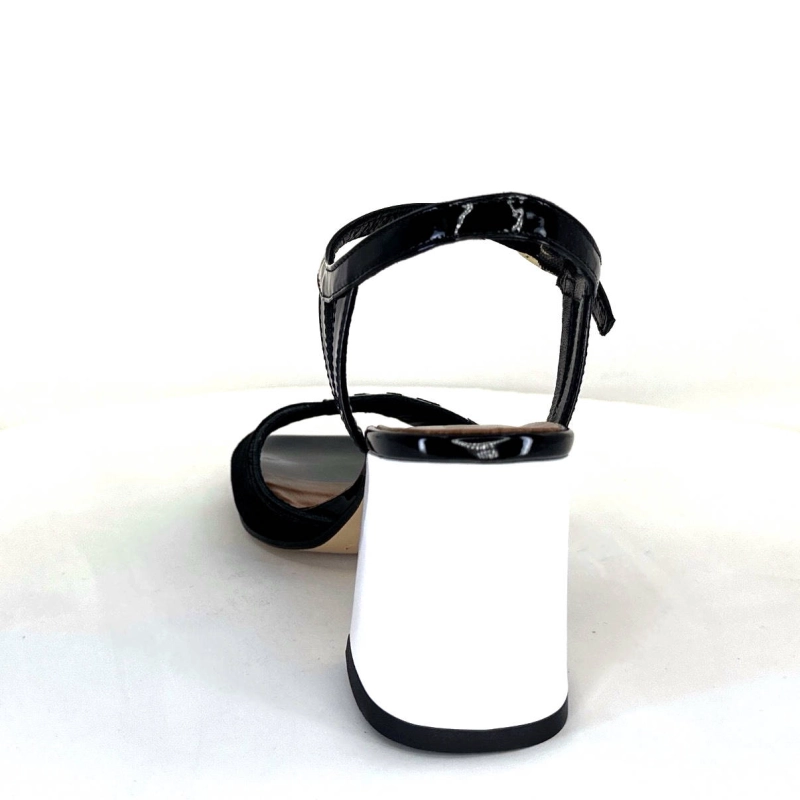 Ivoire F2102 Portocervo Cuir Vernis Noir Blanc Jaune Daim Noir F2102 PORTOCERVO - VERNICE NAPPA Printemps Eté 2024