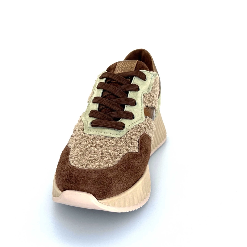 8.95.05 / 002 Ivoire Chaussures