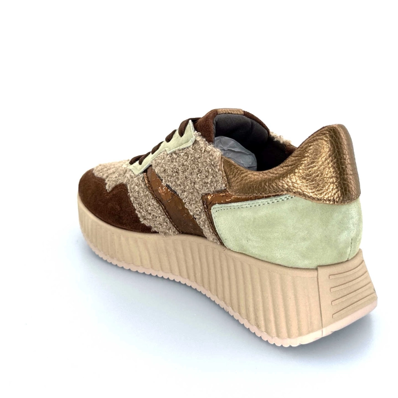 8.95.05 / 002 Ivoire Chaussures