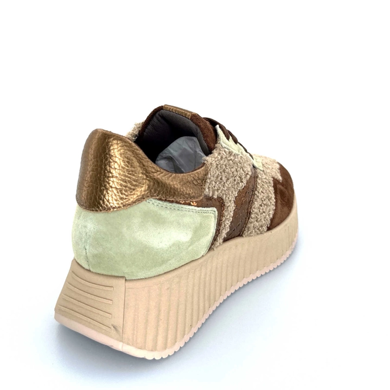 8.95.05 / 002 Ivoire Chaussures