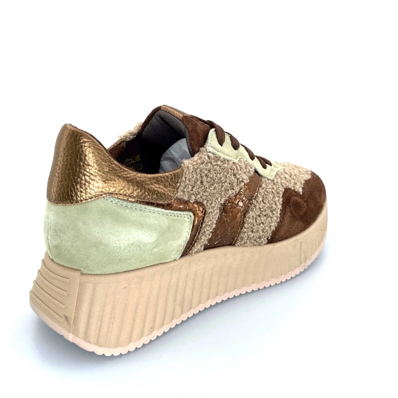 8.95.05 / 002 Ivoire Chaussures