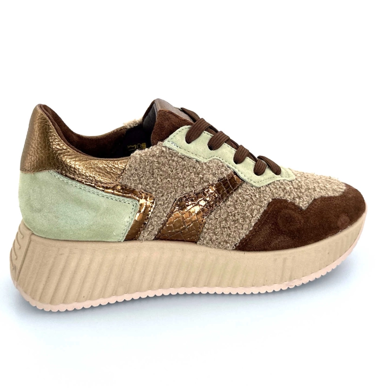 8.95.05 / 002 Ivoire Chaussures