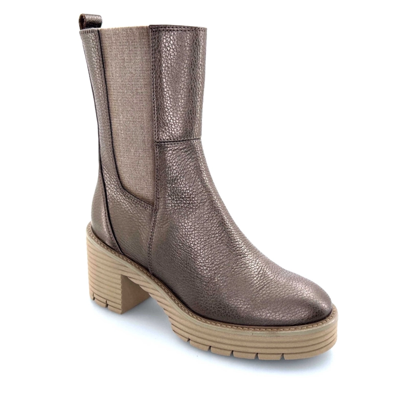 8.88.18/002 Ivoire Chaussures