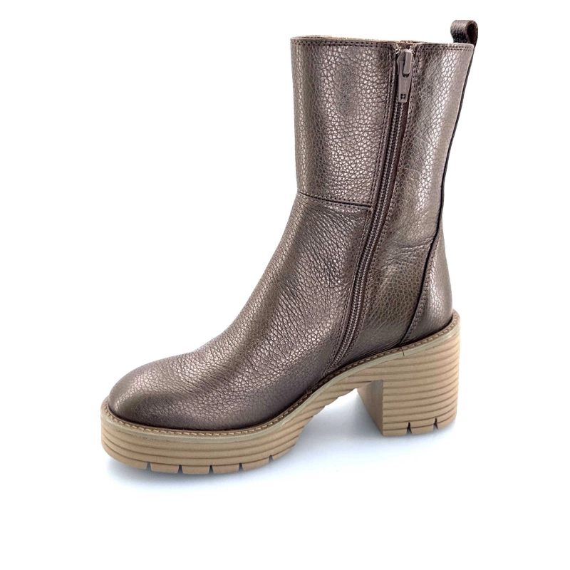 8.88.18/002 Ivoire Chaussures