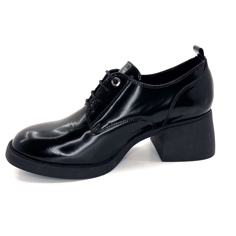 Ivoire Snj 2003 Cuir Glacé Noir SNJ 2003 - SPASSOLATO - NOIR Automne Hiver 2024-2025