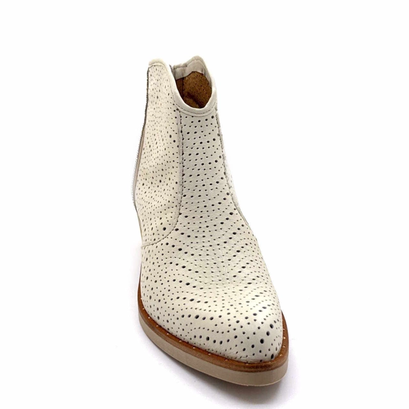 aki Ivoire Chaussures