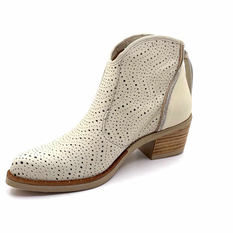 aki Ivoire Chaussures