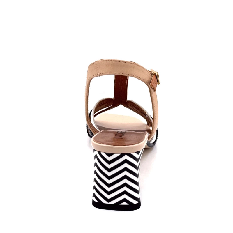 Ivoire K252 Robby Cuir Nude Blanc Noir Marron K252 ROBBY - COGNAC 2108 CALF WH Printemps Eté 2025