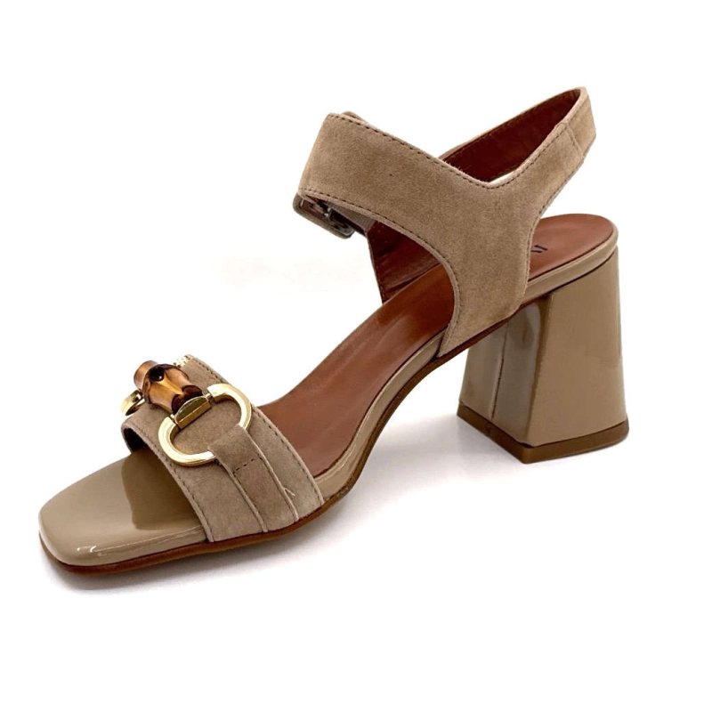 Ivoire K605 Portocervo Daim Taupe K605 PORTOCERVO - SUGHERO SUEDE Printemps Eté 2025