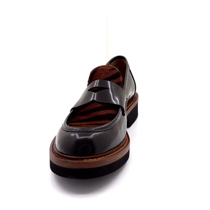 Ivoire 3276 Carrie 20 Pelle smaltata al cioccolato e cavallino zebrato Ivoire Chaussures