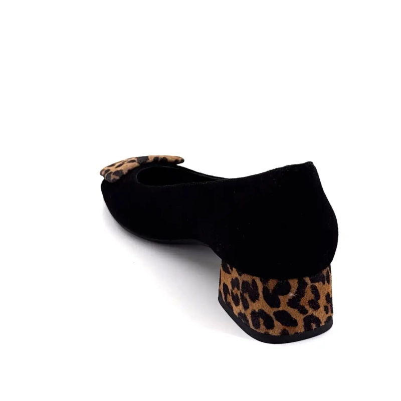 Sharks Kefir Velvet Leather Zwart & Leo Ivoire Chaussures