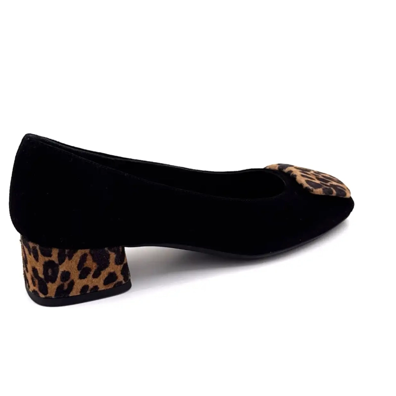 Sharks Kefir Velvet Leather Nero e Leo Ivoire Chaussures