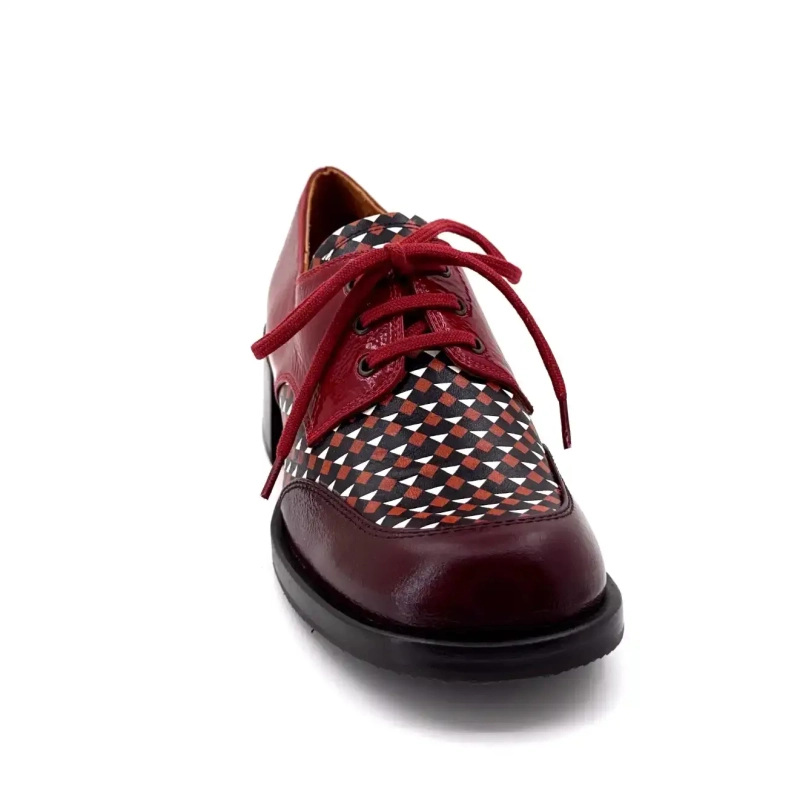 Chie Mihara Zuanda Burgundy lakkbőr Ivoire Chaussures