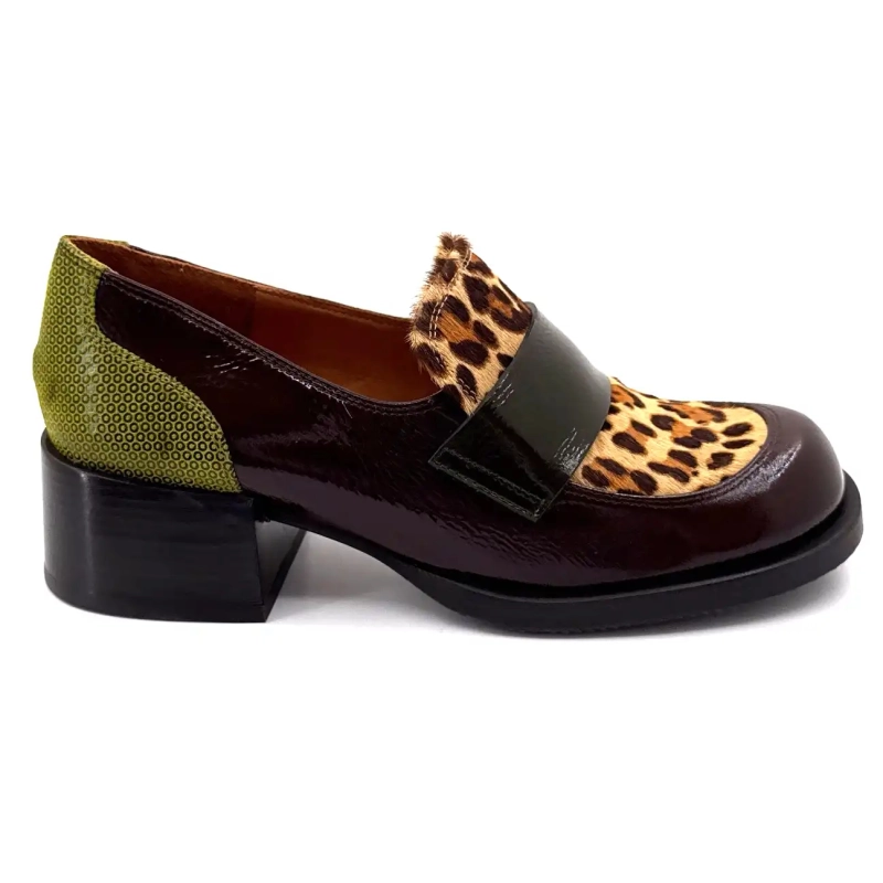 Chie Mihara Zumaira Piele lăcuită maro Imprimat Verde și Ponei Leu Ivoire Chaussures
