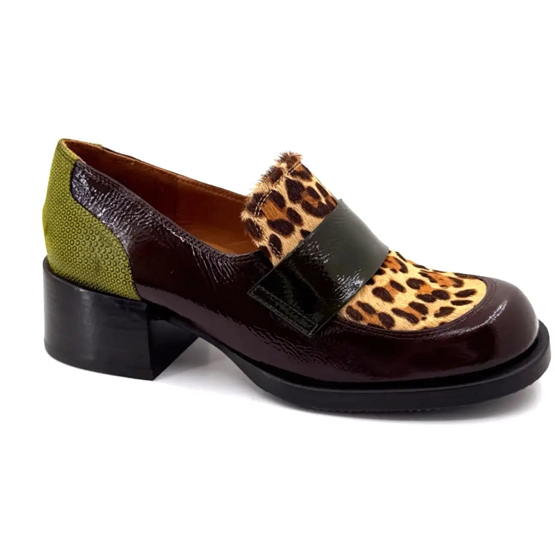 Chie Mihara Zumaira Brunt Lackläder Mönstrat Grönt & Lejonhöns Ivoire Chaussures