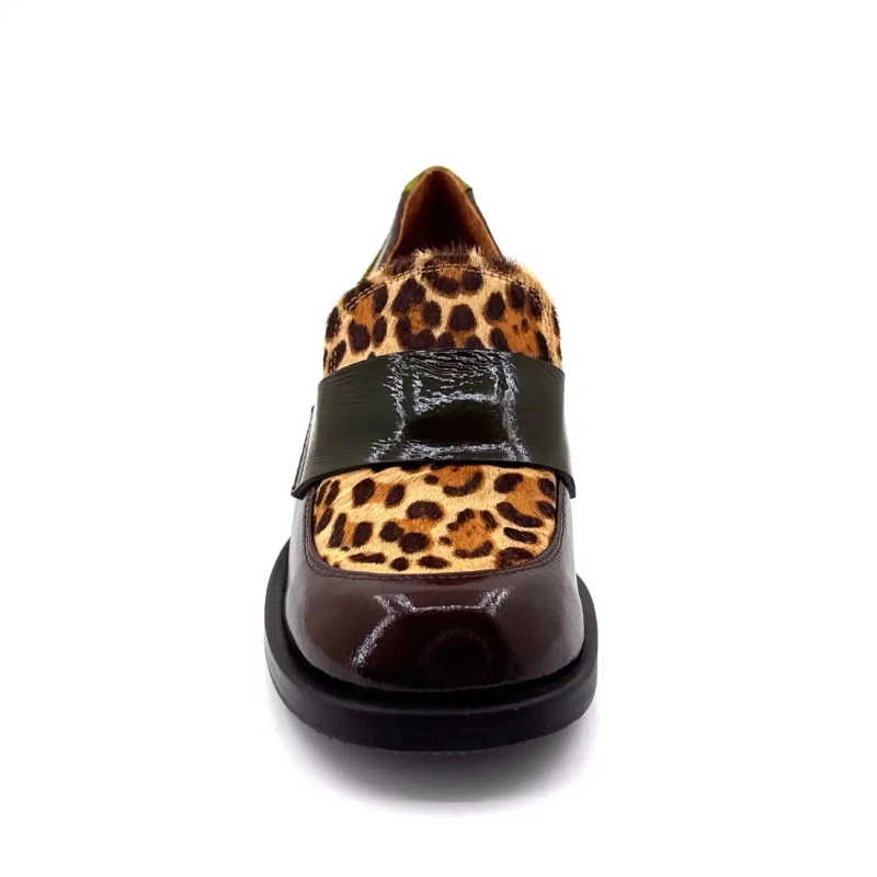 Chie Mihara Zumaira Brun Laklæder Trykt Grøn & Leo Pony Ivoire Chaussures