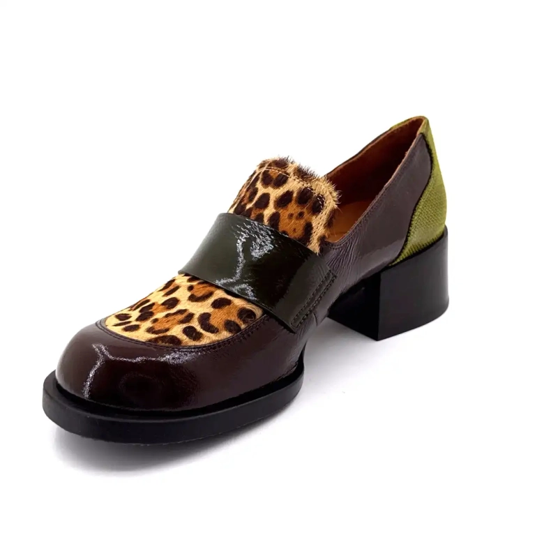 Chie Mihara Zumaira Brown Patent Leather Printed Green & Leo Pony Ivoire Chaussures