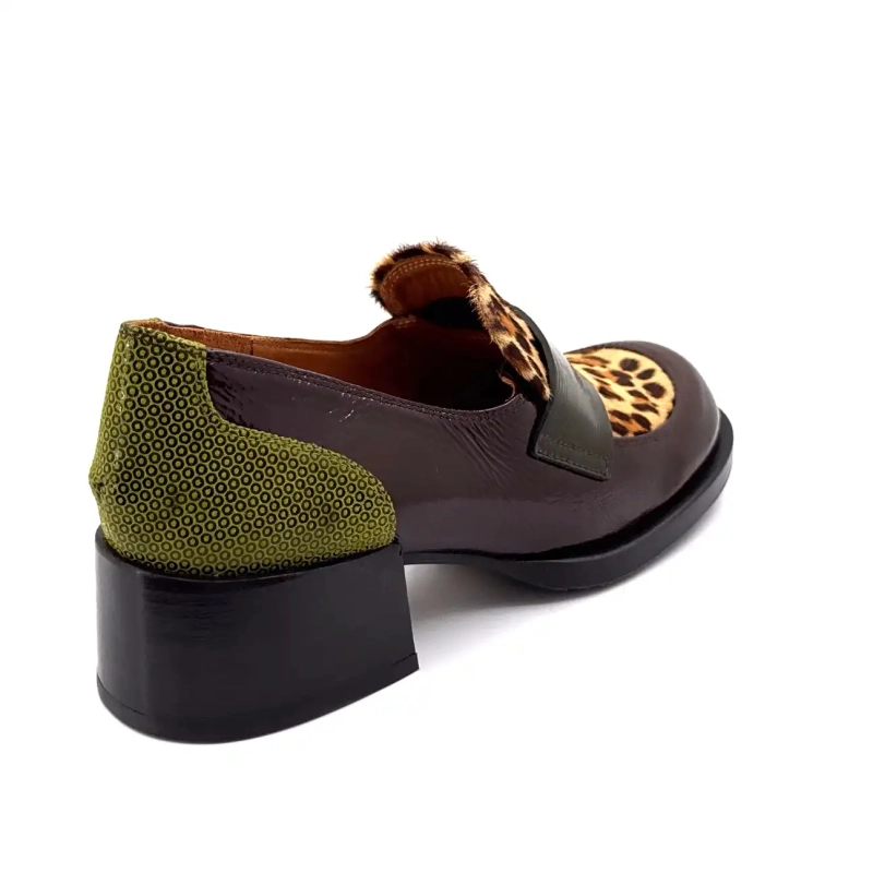 Chie Mihara Zumaira barna lakkbőr mintás zöld és leo póni Ivoire Chaussures
