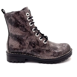 Un nimal Ivoire Chaussures