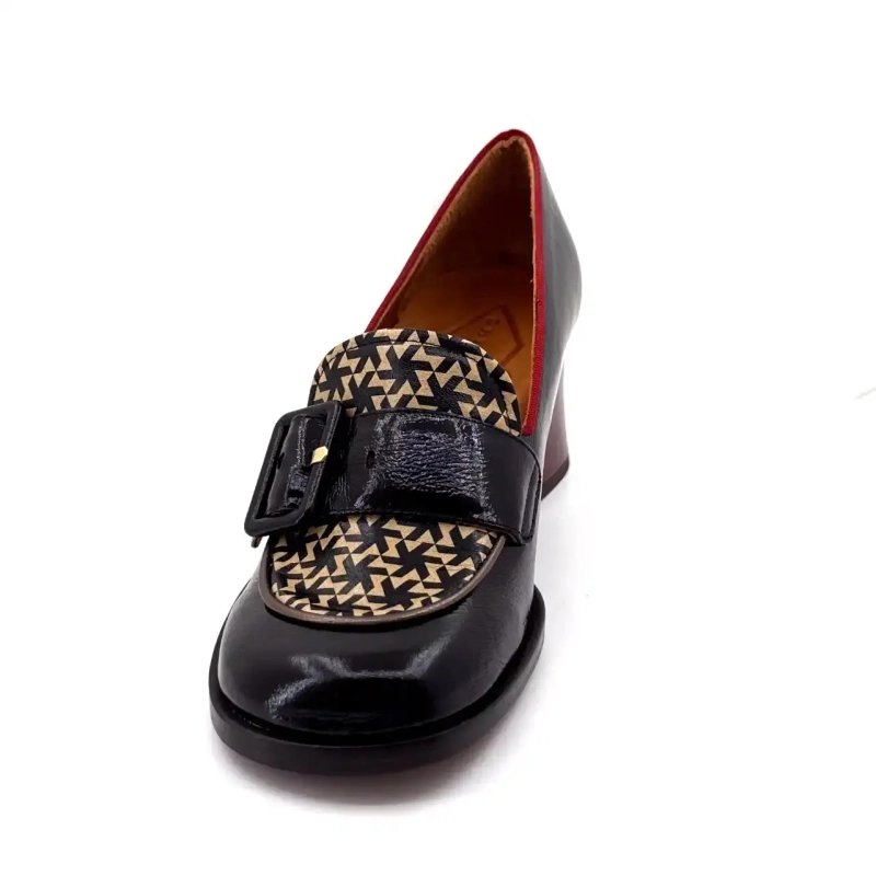 Chie Mihara Teisin 47 Couro envernizado estampado preto e bordô Ivoire Chaussures
