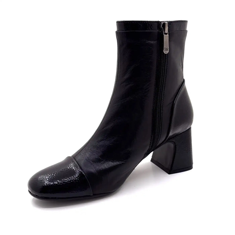 Look at the Sky Mya 01 Black Leather Ivoire Chaussures