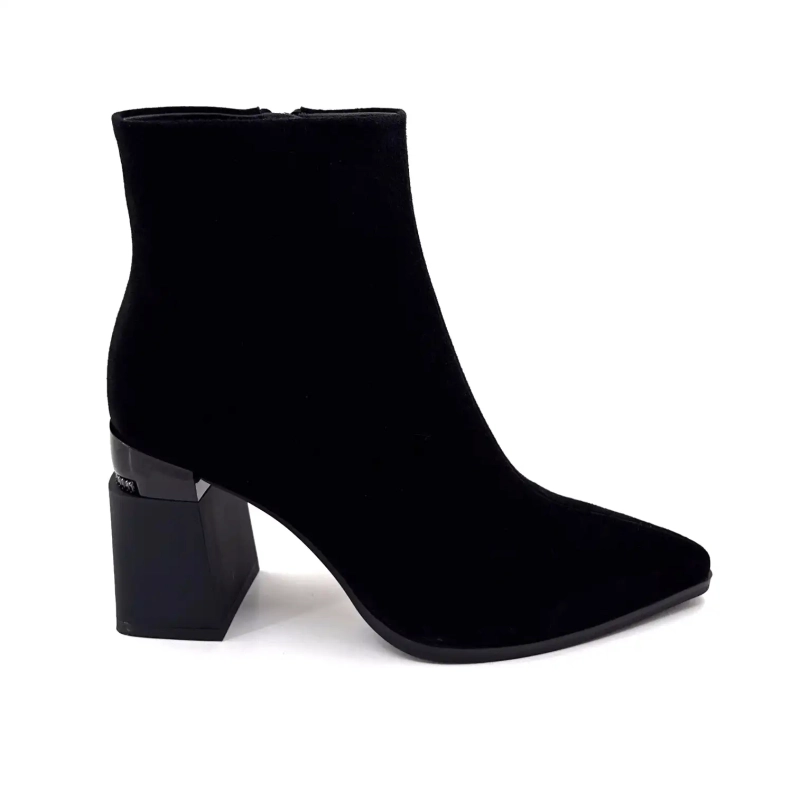 Metamorfose Valodroma Sort Ruskind Ivoire Chaussures