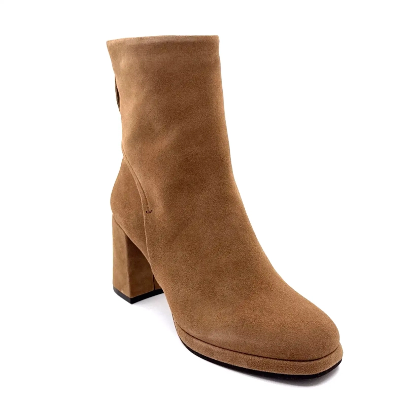 Regarde Le Ciel Analysis 02 Daim Fango Ivoire Chaussures