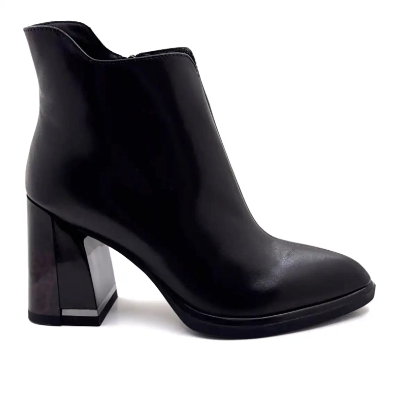 Metamorfose Vamemoi Czarna Skóra Ivoire Chaussures