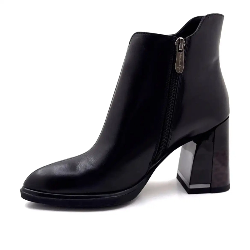 Metamorfose Vamemoi Schwarzes Leder Ivoire Chaussures