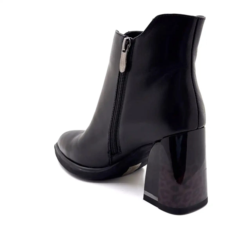 Metamorfose Vamemoi Black Leather Ivoire Chaussures