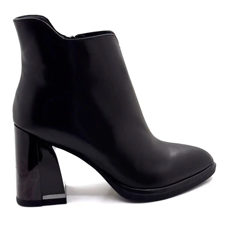 Metamorfose Vamemoi Black Leather Ivoire Chaussures