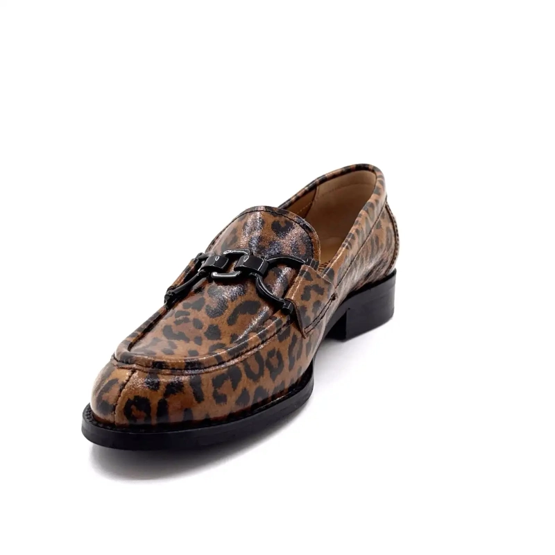 Ivoire 13872 Δέρμα Leo με λουστρίνι Ivoire Chaussures