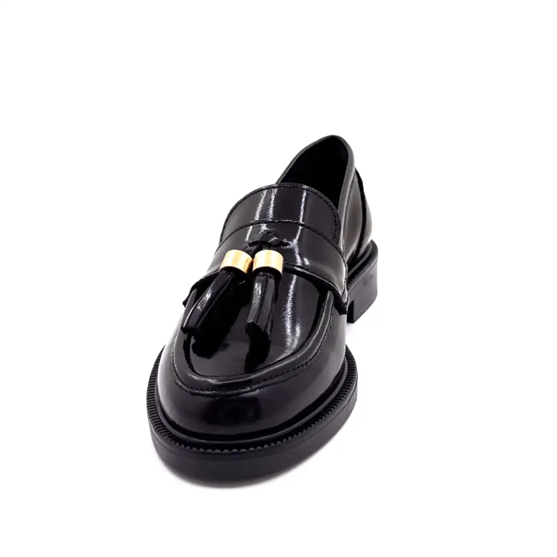 Ivoire 4823 Schwarzes Glanzleder Ivoire Chaussures