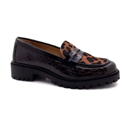 Un nimal Ivoire Chaussures