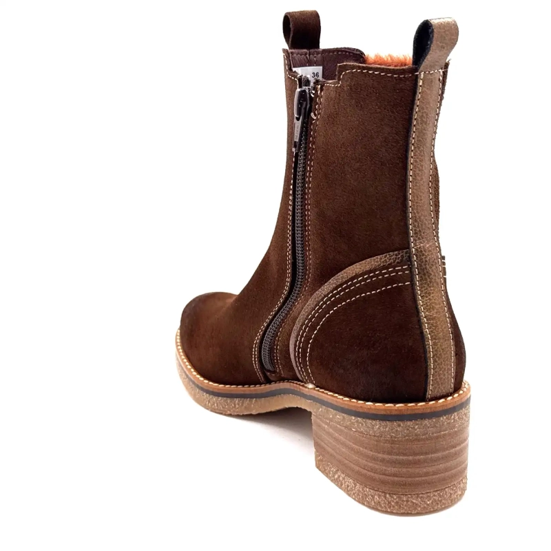 MKD Calixa Braunes Wildleder Ivoire Chaussures