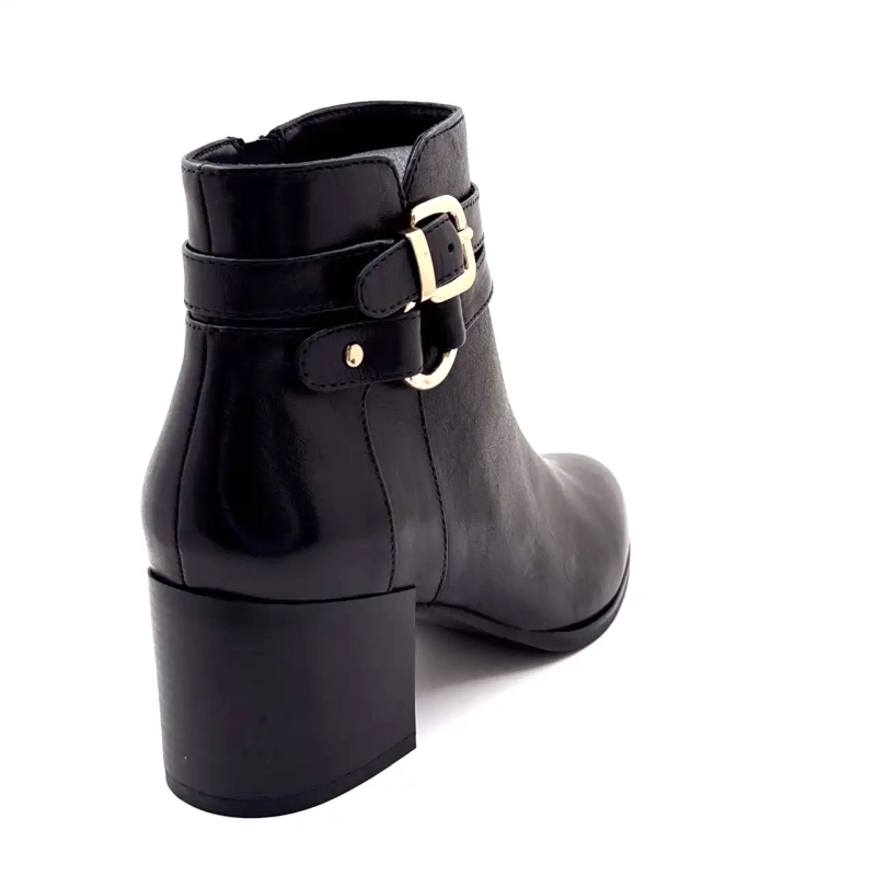 Regarde Le Ciel Taylor 45 Black Leather an Ivoire Chaussures