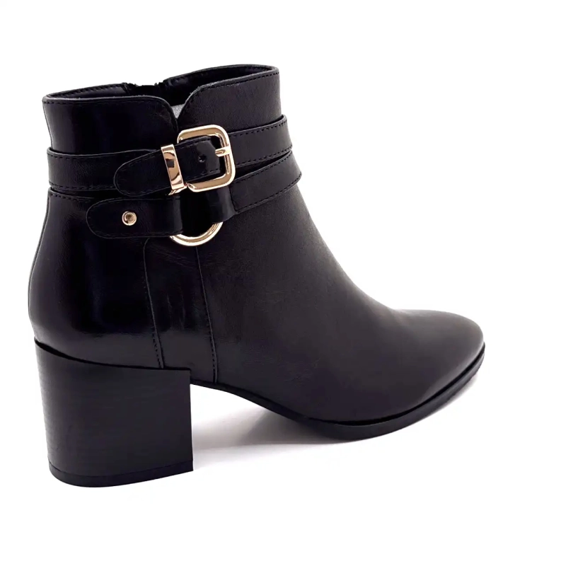 Regarde Le Ciel Taylor 45 svart skinn Ivoire Chaussures