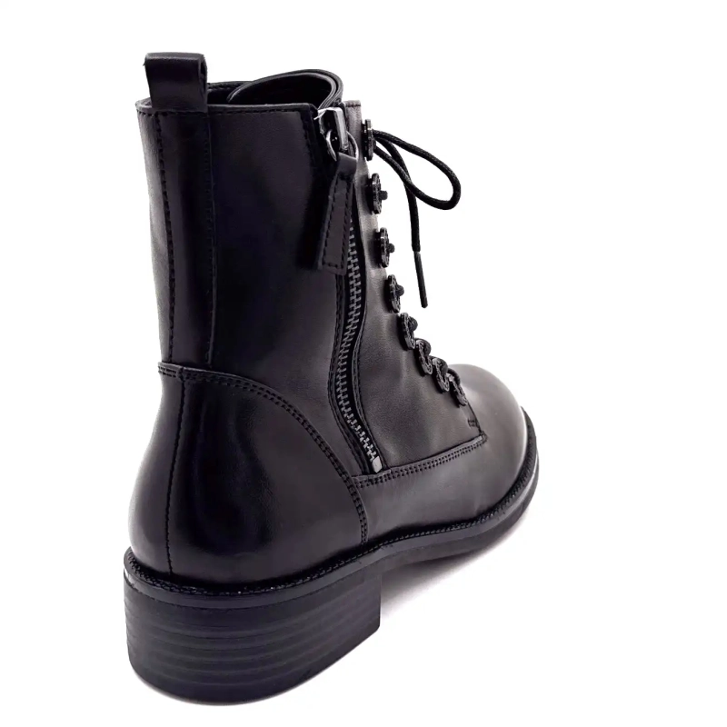 Regarde Le Ciel Roxana 49 svart skinn Ivoire Chaussures