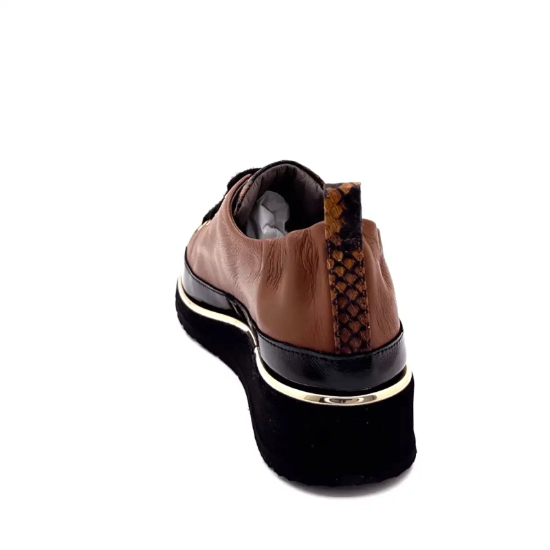 XSA 0160 Bruin Lakleer Zwart Ivoire Chaussures