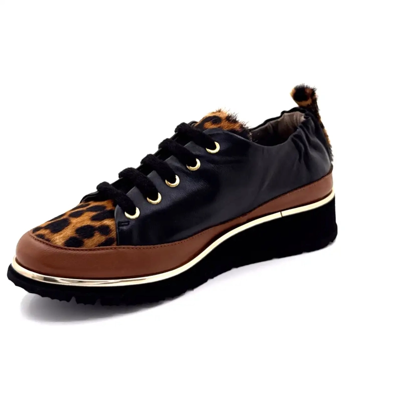 XSA 0160 Svart Läder Leo Ivoire Chaussures