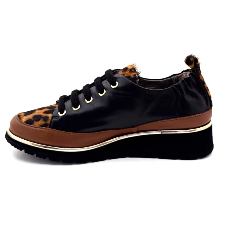 XSA 0160 Svart skinn Leo Ivoire Chaussures